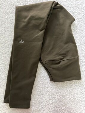 ALO Olive green S Leggings